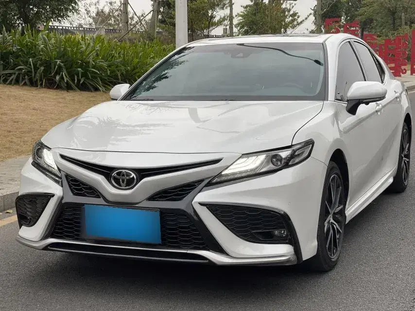 2023 Toyota Camry 2.0L 177HP L4 CVT