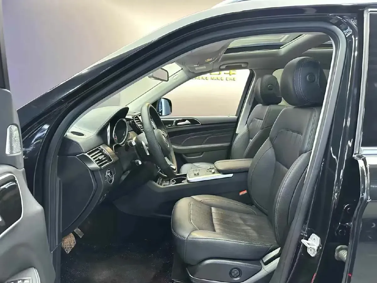 2016 BeiJing BJ90 3.0T 333HP V6 7AT,autocango,china used car exporter,china ev exporter,chinese used car exporter,chinese used ev exporter