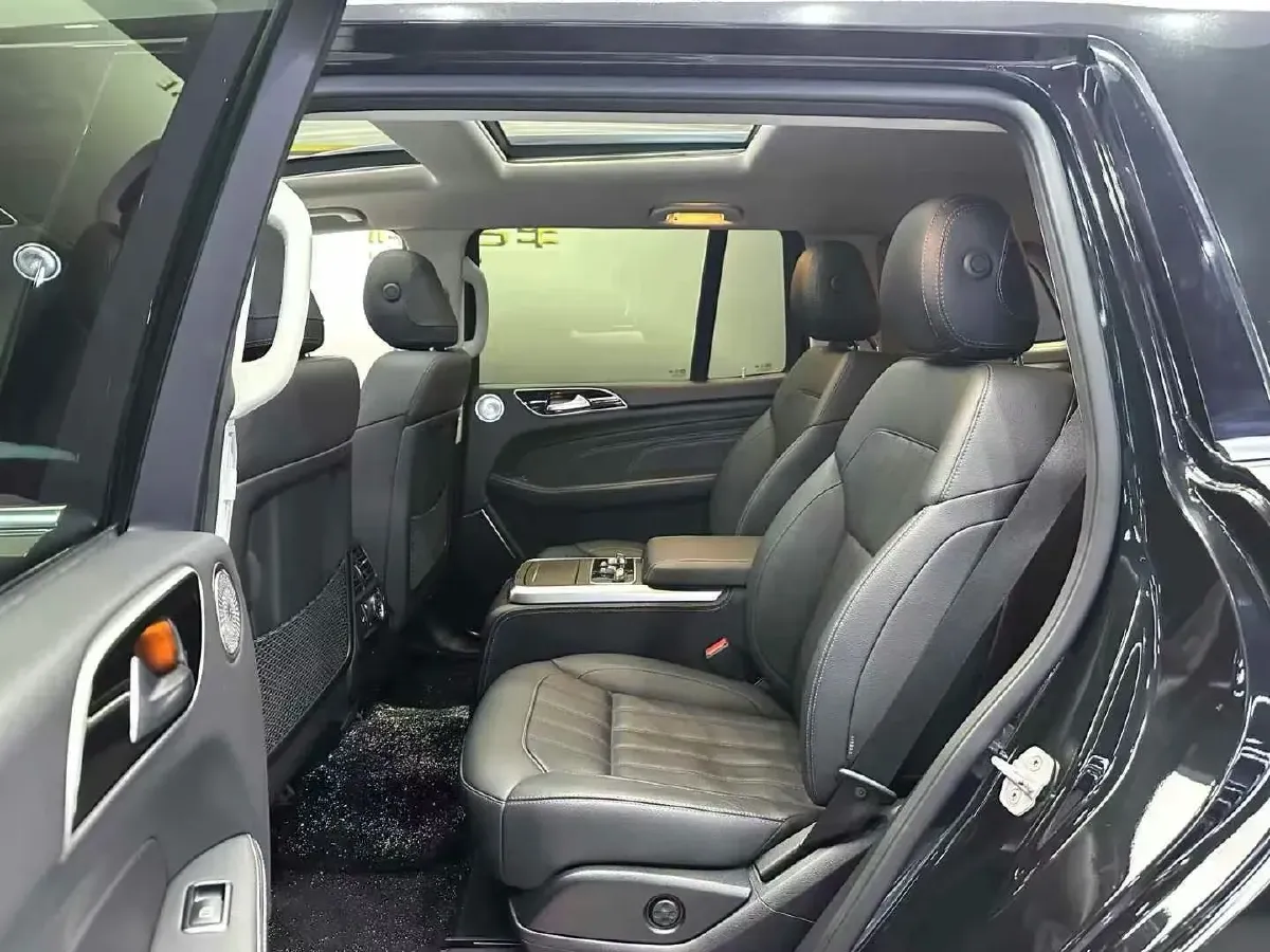 2016 BeiJing BJ90 3.0T 333HP V6 7AT,autocango,china used car exporter,china ev exporter,chinese used car exporter,chinese used ev exporter