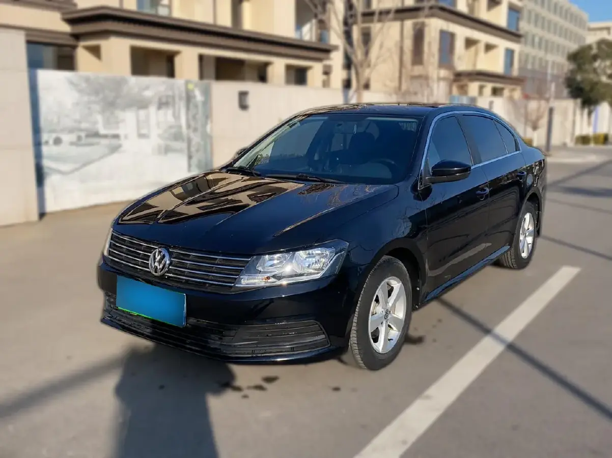 2015 Volkswagen Lavida 1.6L 110HP L4 5MT