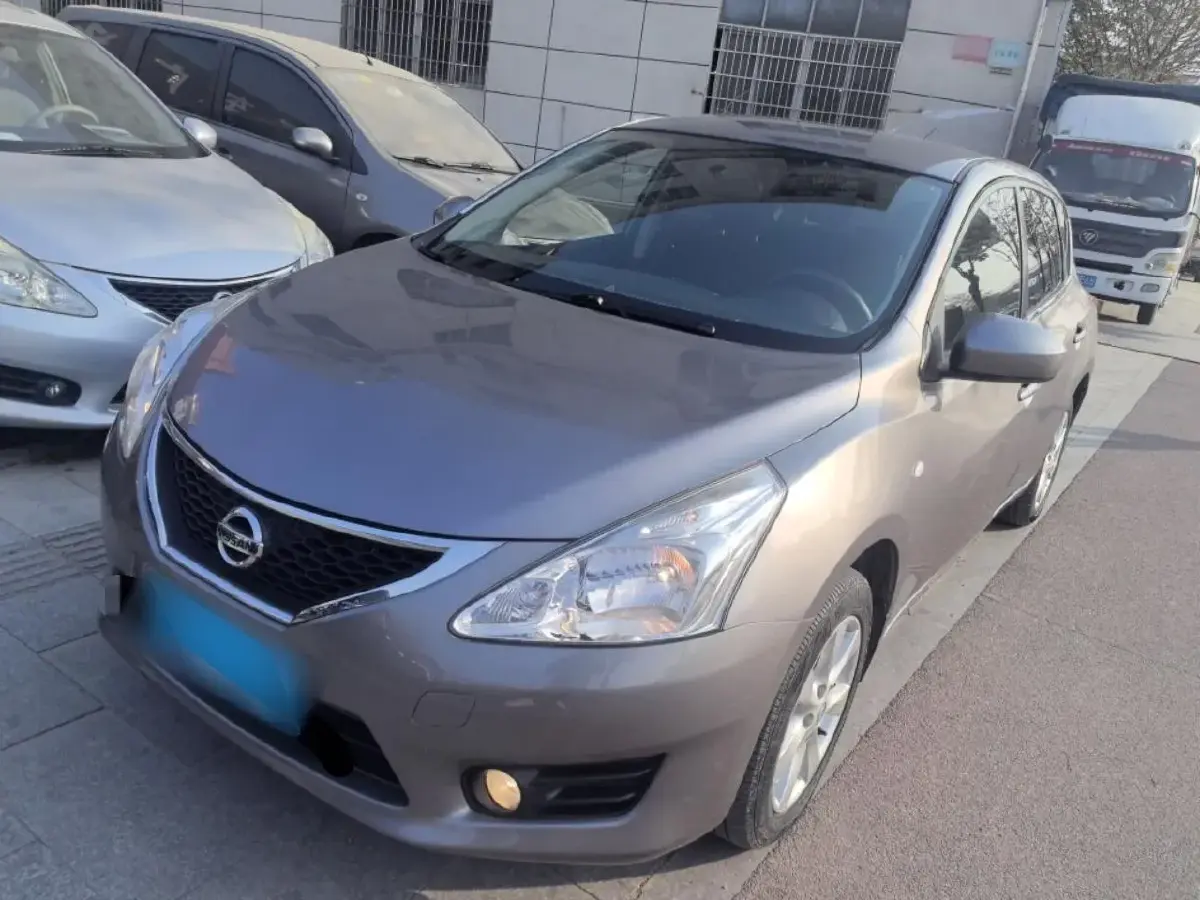 2011 Nissan Tiida 1.6L 126HP L4 CVT