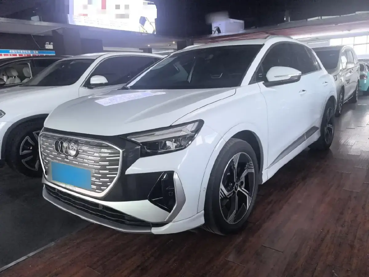 2022 Audi Q4 e-tron BEV 84.8KWH