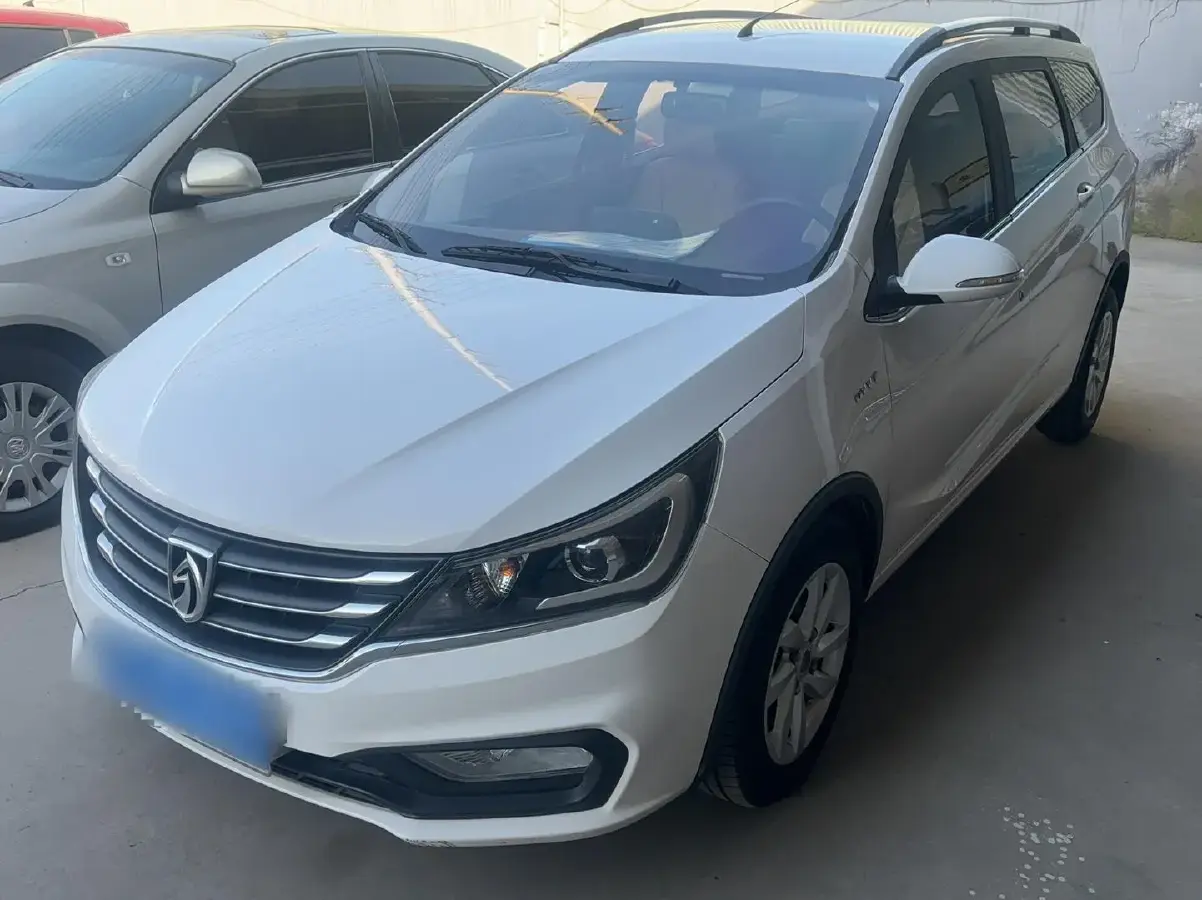2017 BaoJun 310W 1.5L 112HP L4 6MT