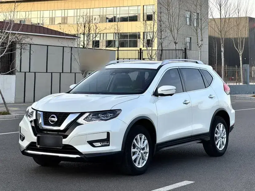 2021 Nissan X-Trail 2.0L 151HP L4 CVT