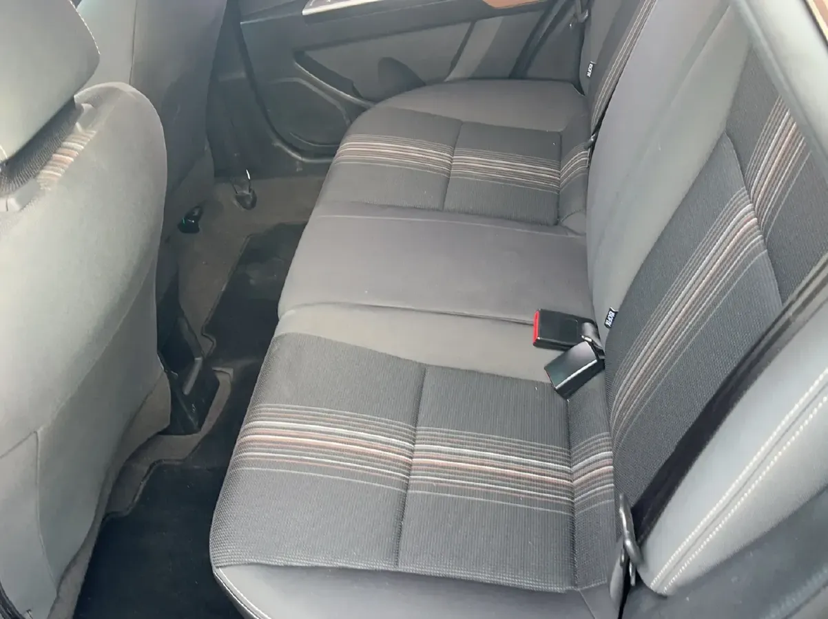 2017 DongFeng Aeolus AX3 1.5L 116HP L4 5MT,autocango,china used car exporter,china ev exporter,chinese used car exporter,chinese used ev exporter