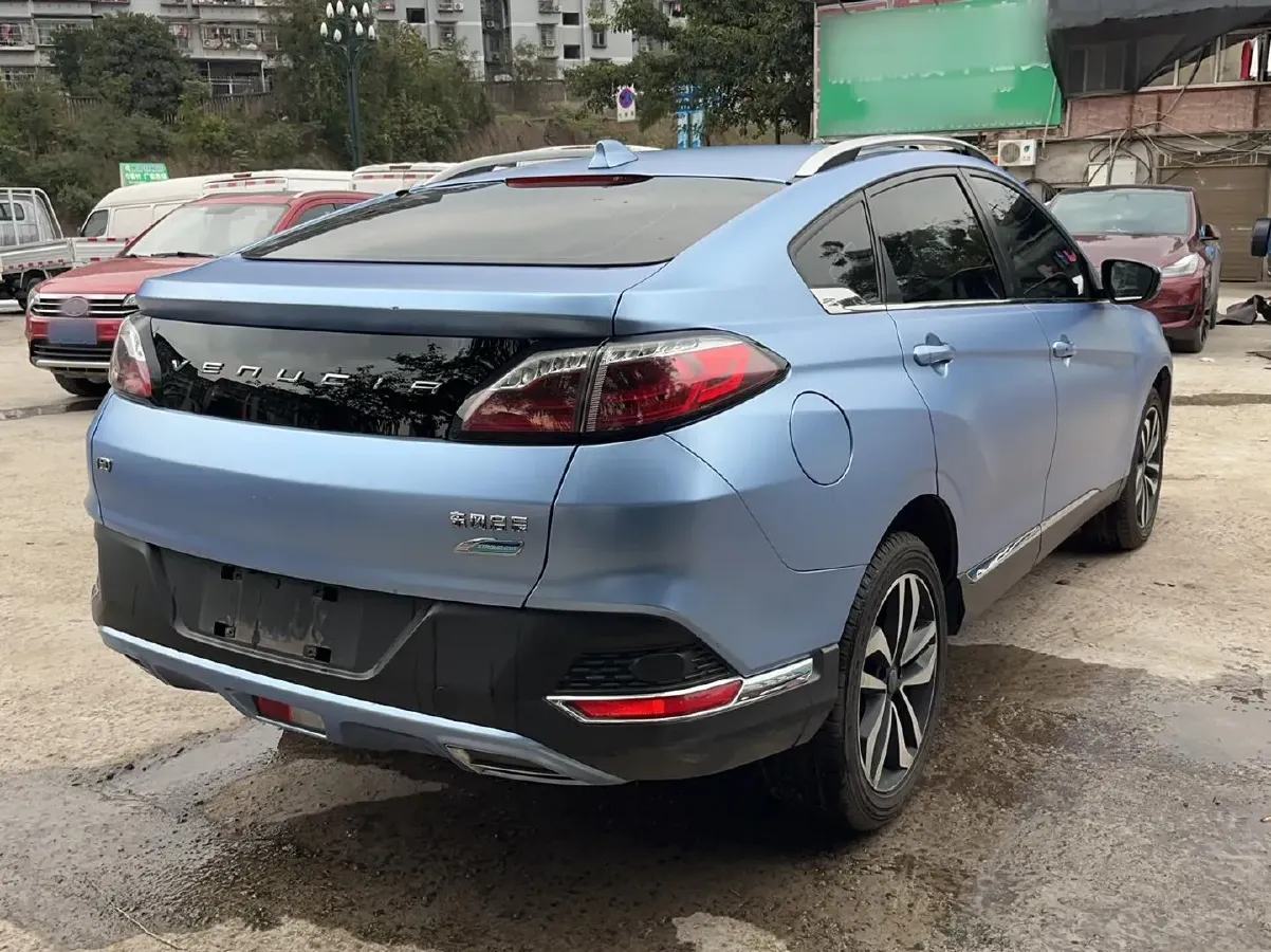 2017 Venucia T90 2.0L 144HP L4 CVT,autocango,china used car exporter,china ev exporter,chinese used car exporter,chinese used ev exporter