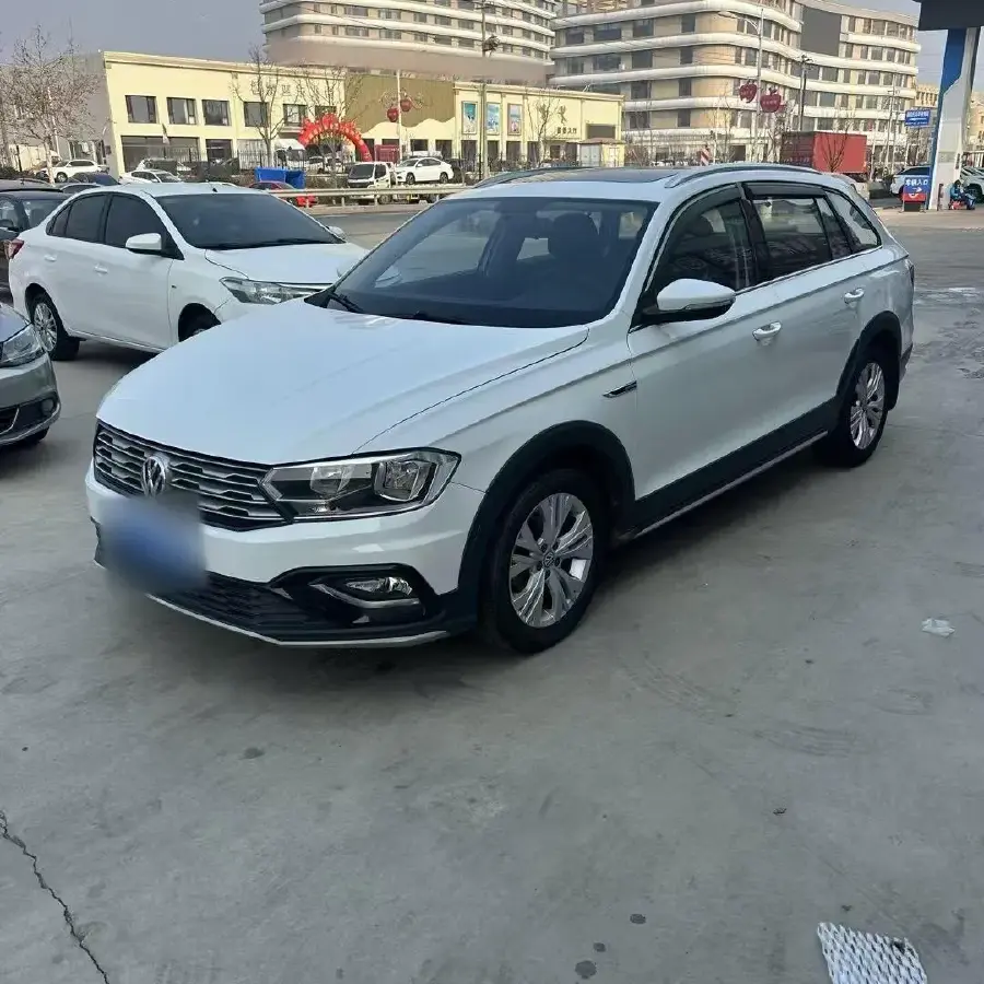 2017 Volkswagen C-Trek 1.6L 110HP L4 5MT
