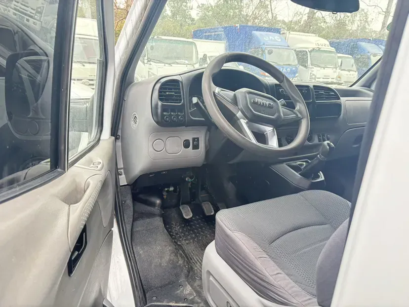 2017 JMC TeShun 2.8T 116HP L4 5MT,autocango,china used car exporter,china ev exporter,chinese used car exporter,chinese used ev exporter