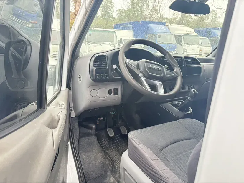 2017 JMC TeShun 2.8T 116HP L4 5MT,autocango,china used car exporter,china ev exporter,chinese used car exporter,chinese used ev exporter