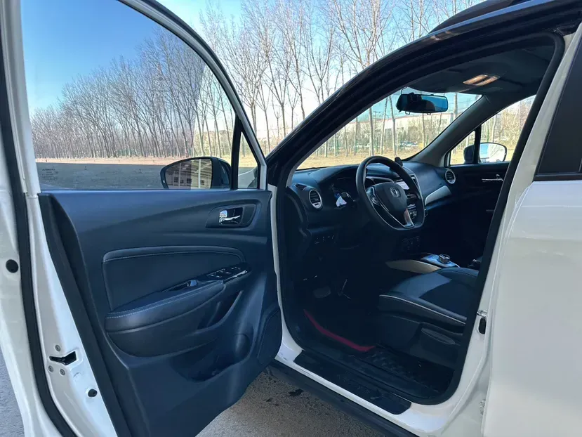 2019 ChangAn CS15 EV BEV,autocango,china used car exporter,china ev exporter,chinese used car exporter,chinese used ev exporter