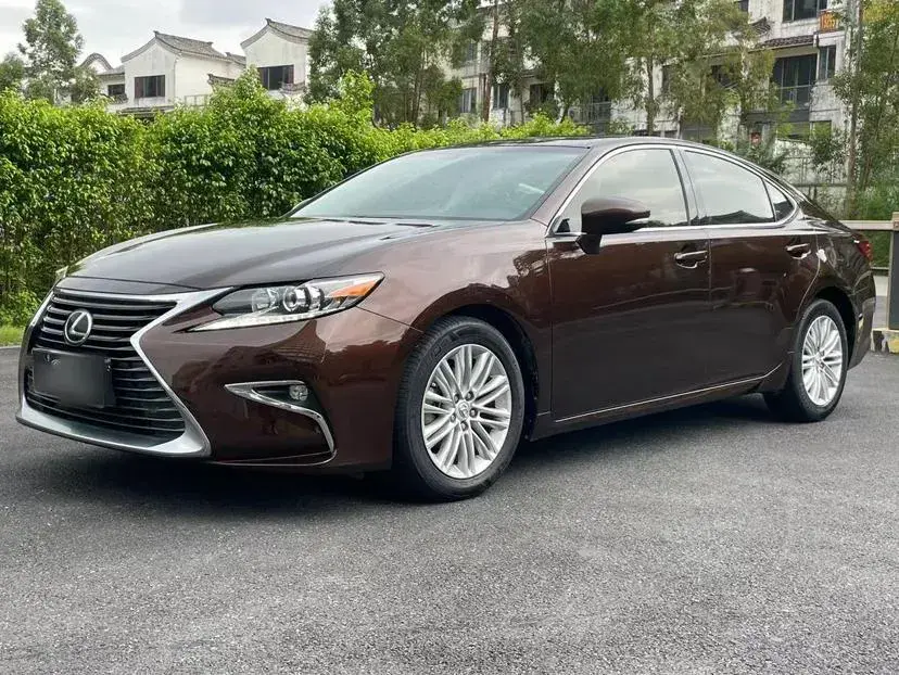 2015 Lexus ES 2.0L 167HP L4 6AT