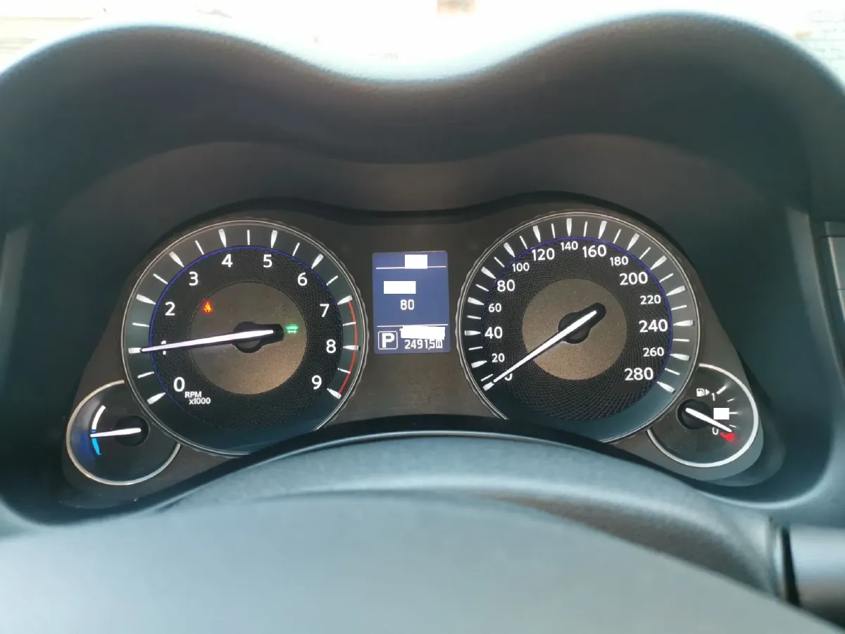 2015 Infiniti Q70 3.5L 298HP V6 7AT Hybrid,autocango,china used car exporter,china ev exporter,chinese used car exporter,chinese used ev exporter