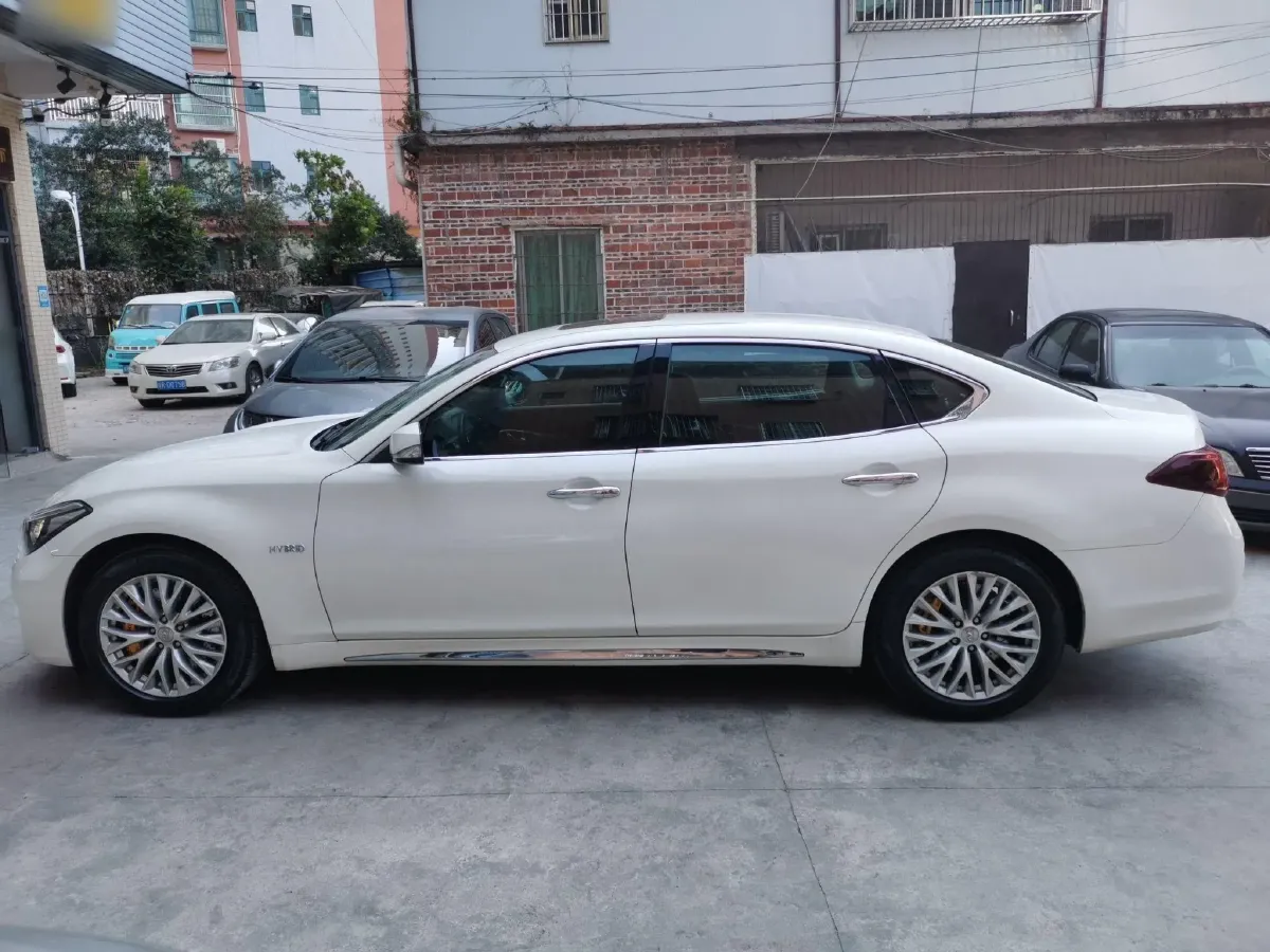 2015 Infiniti Q70 3.5L 298HP V6 7AT Hybrid,autocango,china used car exporter,china ev exporter,chinese used car exporter,chinese used ev exporter