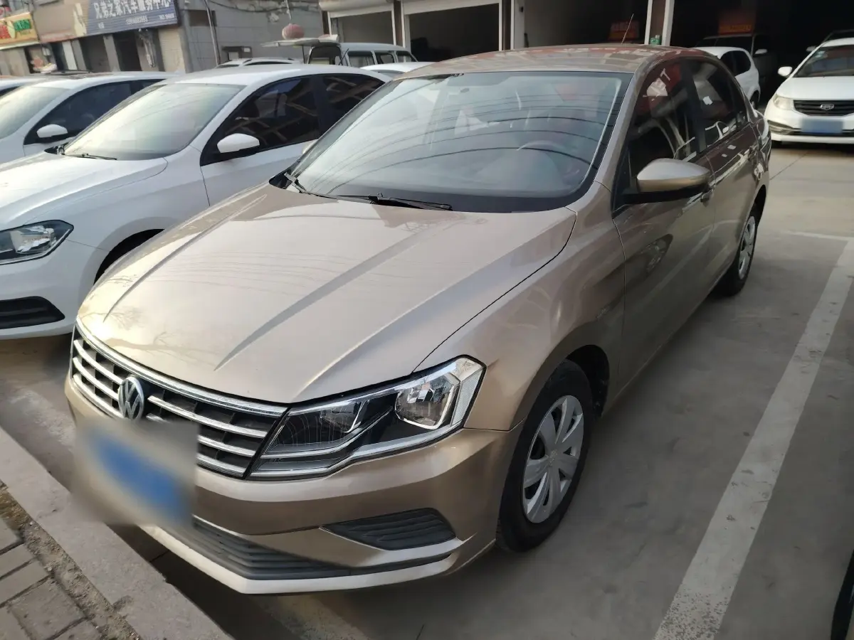 2017 Volkswagen Jetta 1.4L 90HP L4 5MT