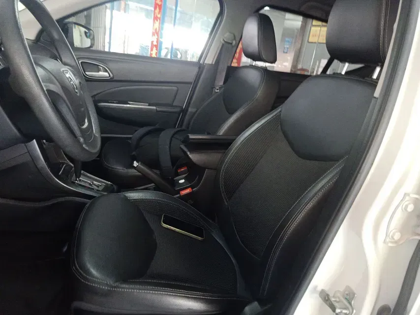 2014 BaoJun 610 1.5L 112HP L4 6AT,autocango,china used car exporter,china ev exporter,chinese used car exporter,chinese used ev exporter