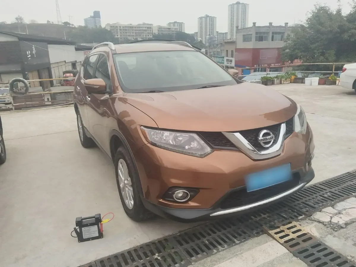 2014 Nissan X-Trail 2.0L 150HP L4 CVT,autocango,china used car exporter,china ev exporter,chinese used car exporter,chinese used ev exporter