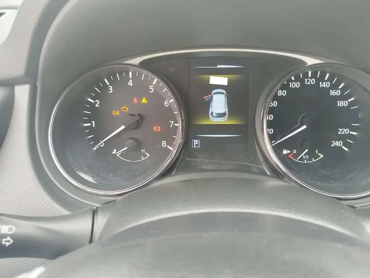 2014 Nissan X-Trail 2.0L 150HP L4 CVT,autocango,china used car exporter,china ev exporter,chinese used car exporter,chinese used ev exporter