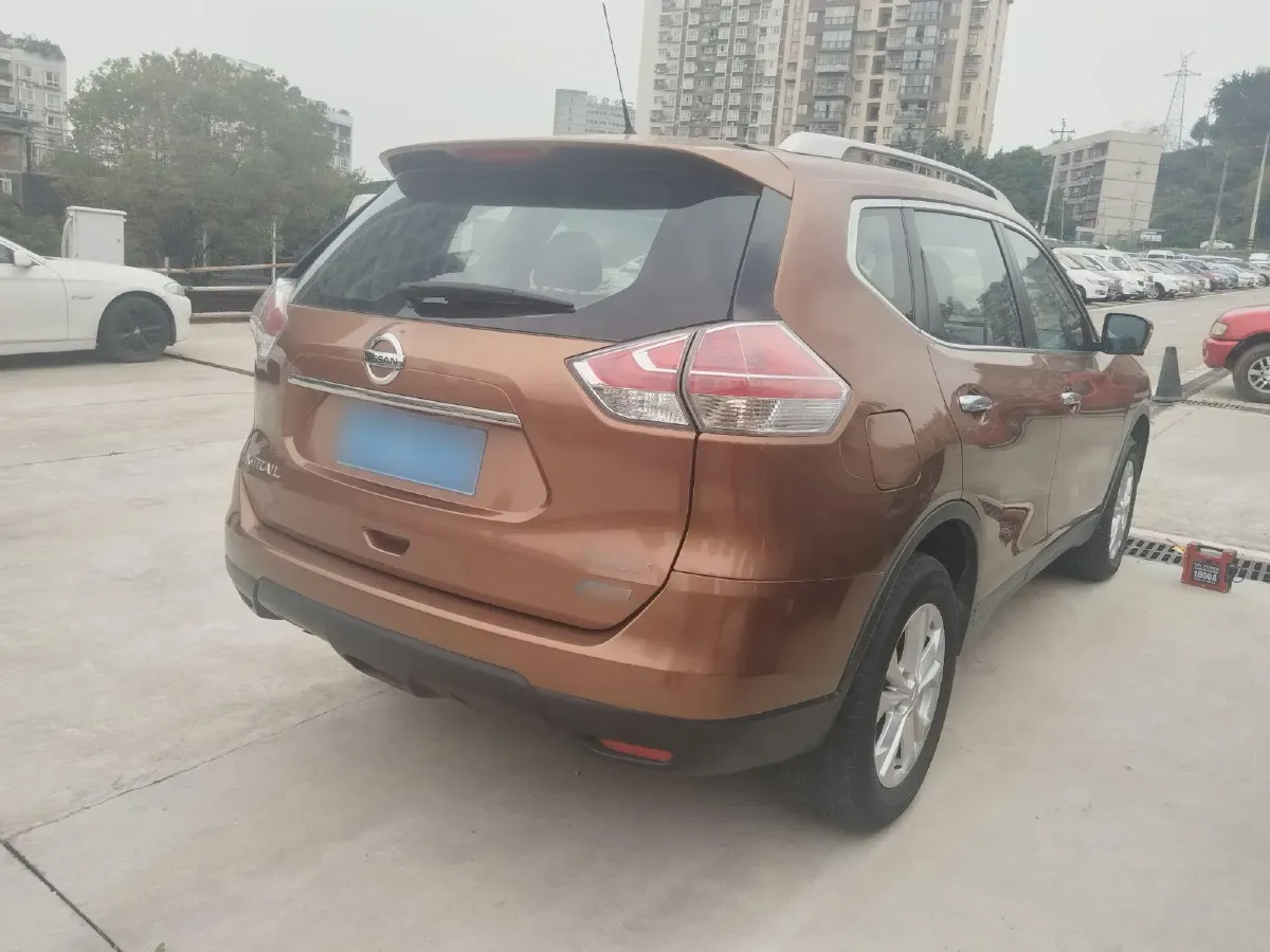 2014 Nissan X-Trail 2.0L 150HP L4 CVT,autocango,china used car exporter,china ev exporter,chinese used car exporter,chinese used ev exporter