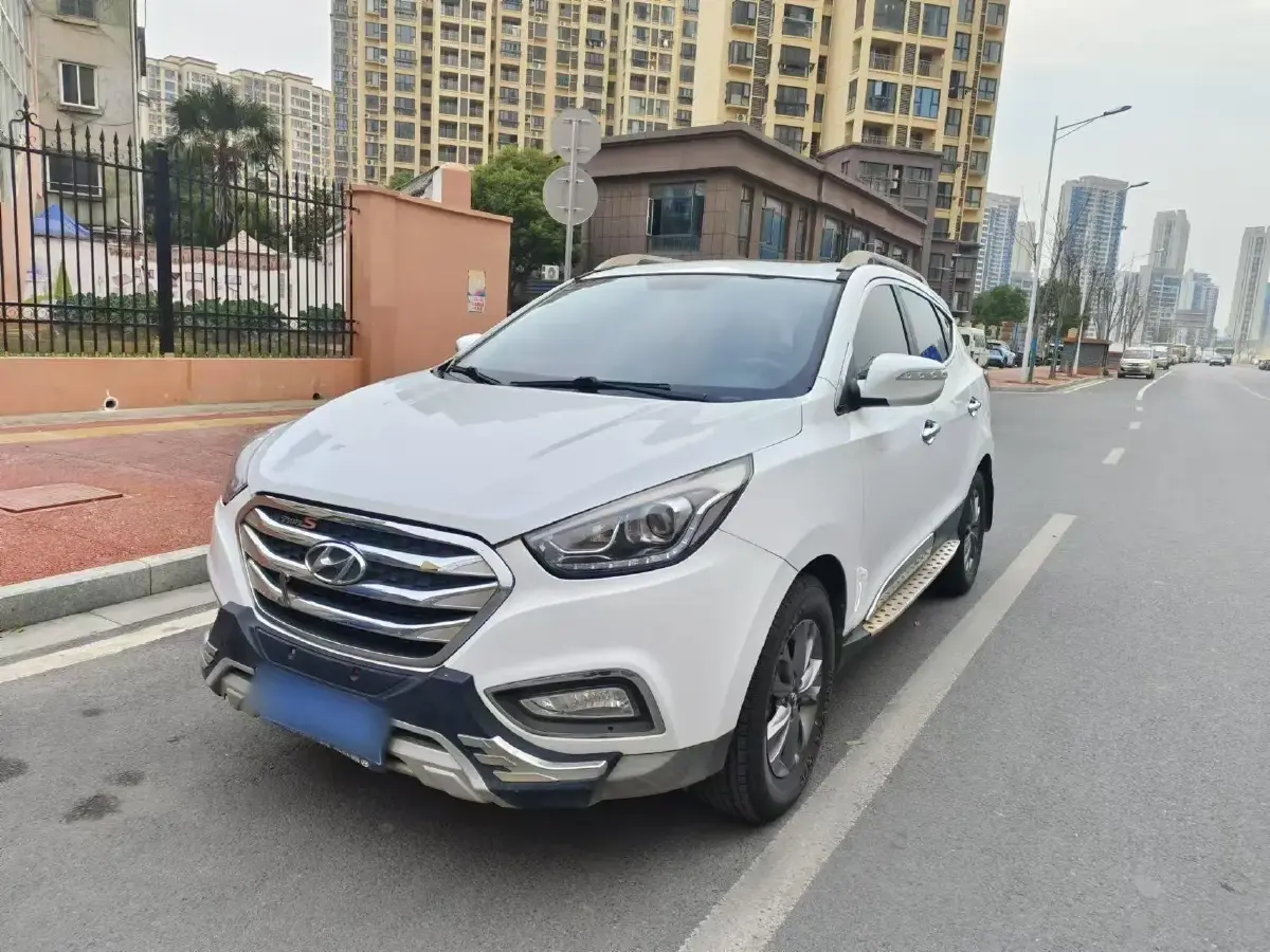 2015 Hyundai ix35 2.0L 165HP L4 6AT