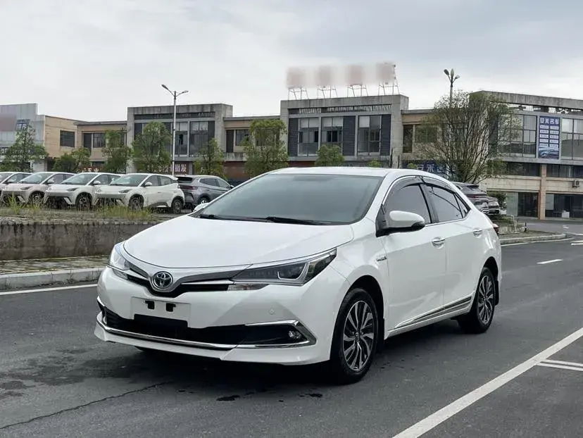 2016 Toyota Corolla 1.8L 99HP L4 E-CVT Hybrid