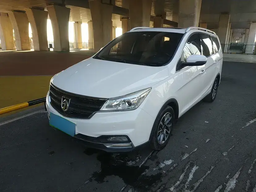 2017 BaoJun 730 1.5T 150HP L4 6DCT