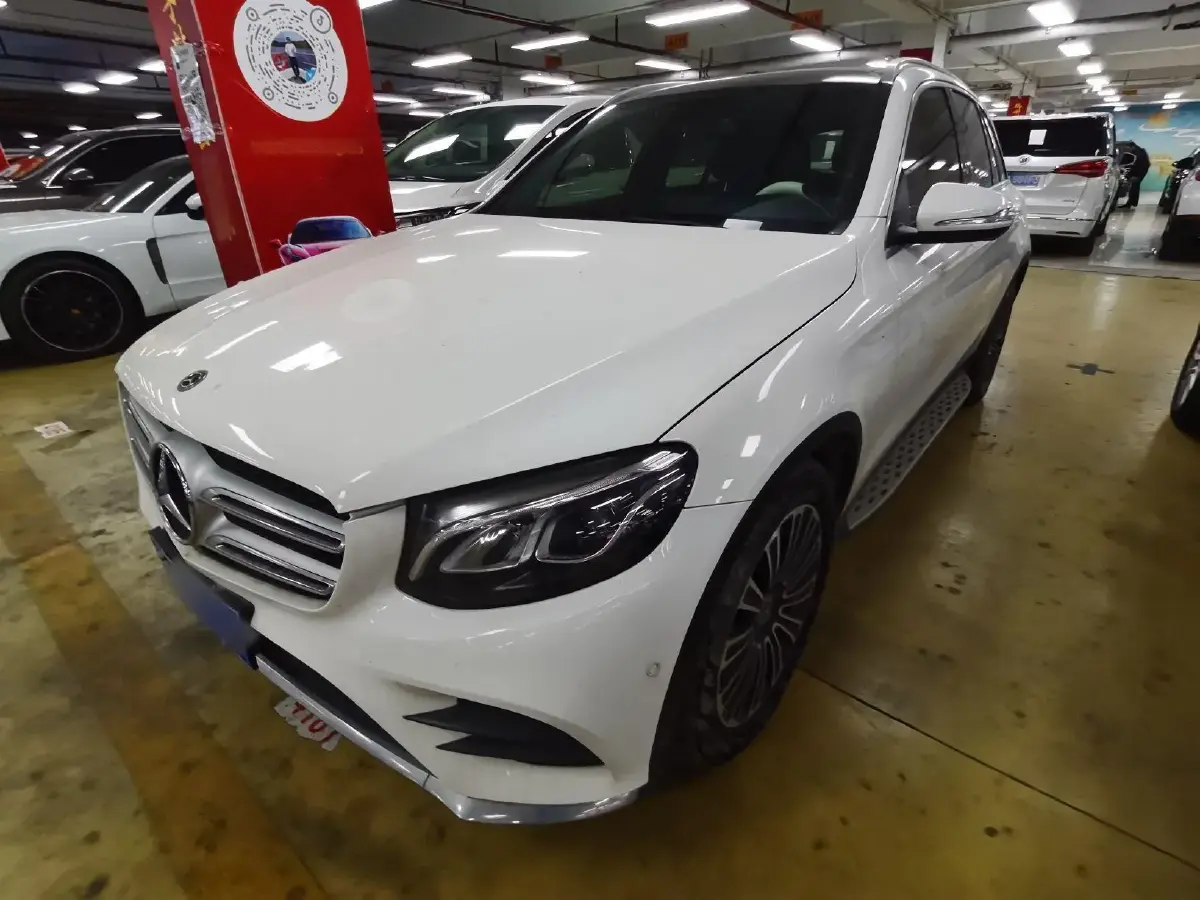 2018 Mercedes-Benz GLC Class 2.0T 211HP L4 9AT