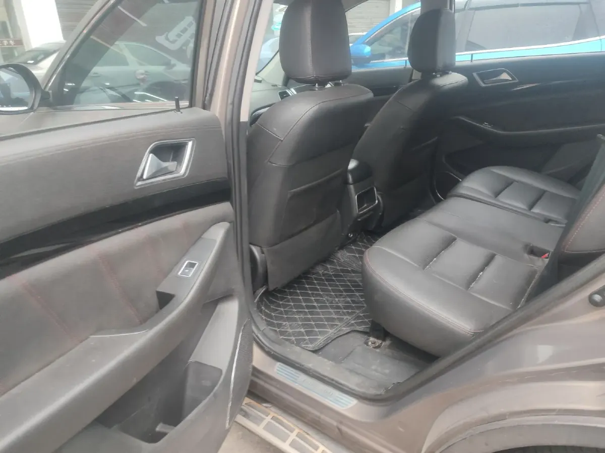 2016 Leopaard CS10 2.0T 177HP L4 6DCT,autocango,china used car exporter,china ev exporter,chinese used car exporter,chinese used ev exporter