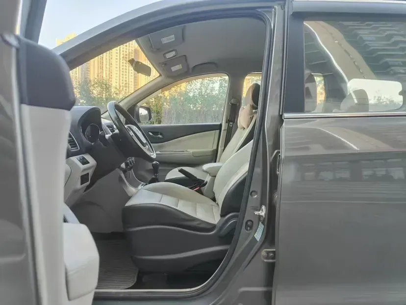 2016 DongFeng Forthing S500 1.6L 122HP L4 5MT,autocango,china used car exporter,china ev exporter,chinese used car exporter,chinese used ev exporter