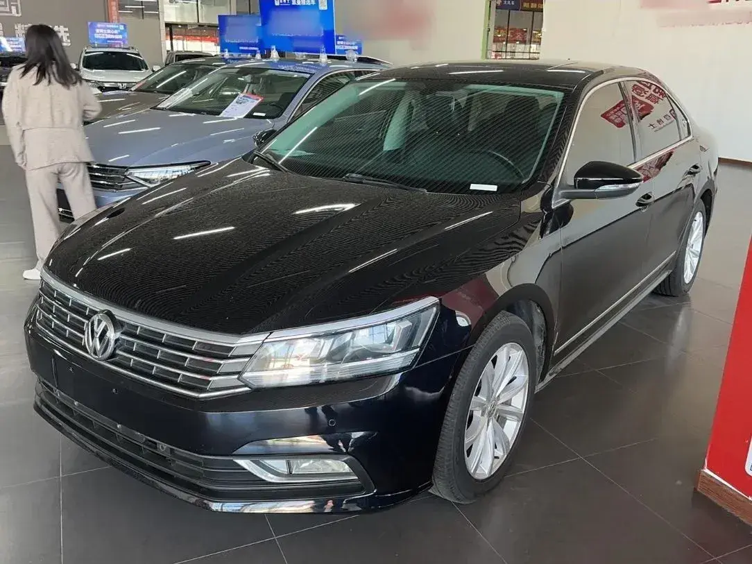 2017 Volkswagen Passat 1.8T 180HP L4 7DCT