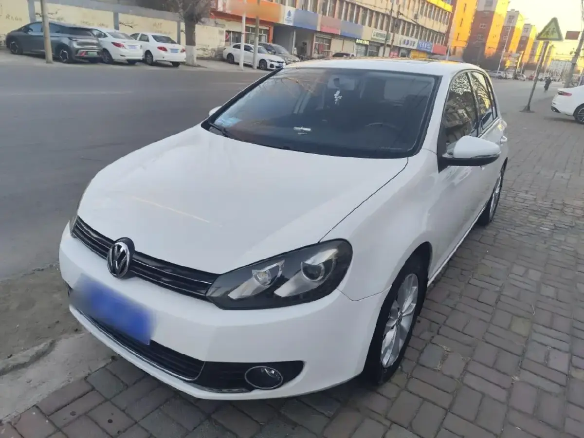 2012 Volkswagen Golf 1.4T 131HP L4 7DCT