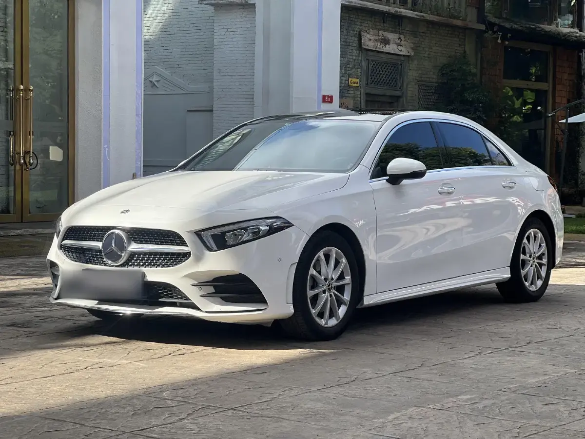 2021 Mercedes-Benz A Class 1.3T 163HP L4 7DCT