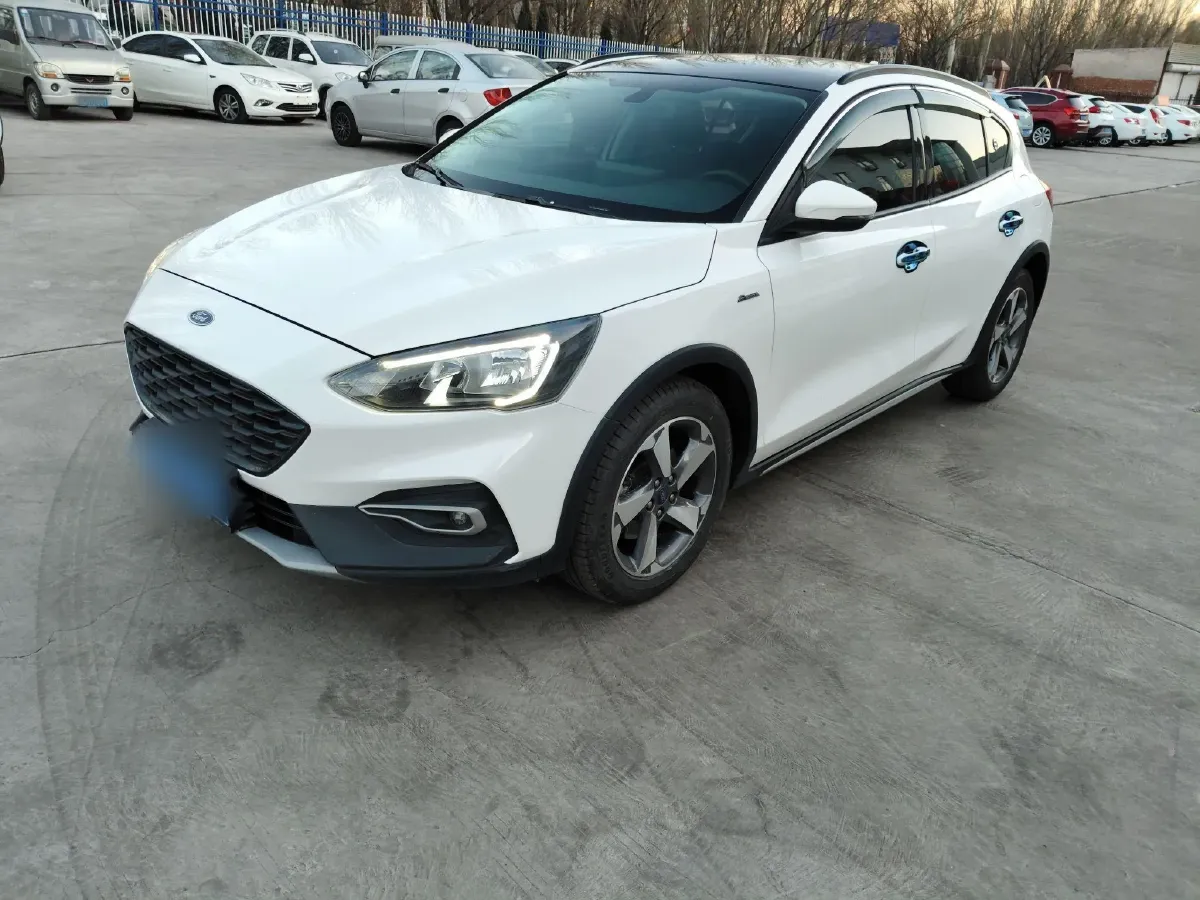 2020 Ford Focus Active 1.5T 174HP L3 8AT,autocango,china used car exporter,china ev exporter,chinese used car exporter,chinese used ev exporter