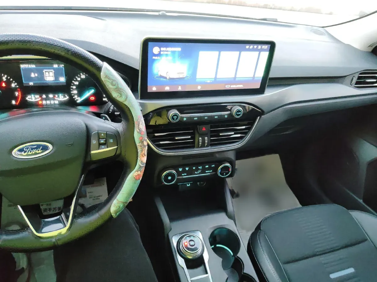 2020 Ford Focus Active 1.5T 174HP L3 8AT,autocango,china used car exporter,china ev exporter,chinese used car exporter,chinese used ev exporter