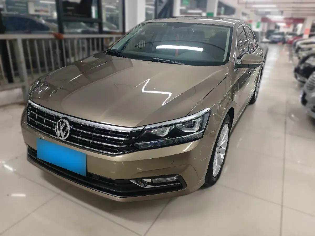 2017 Volkswagen Passat 1.8T 180HP L4 7DCT