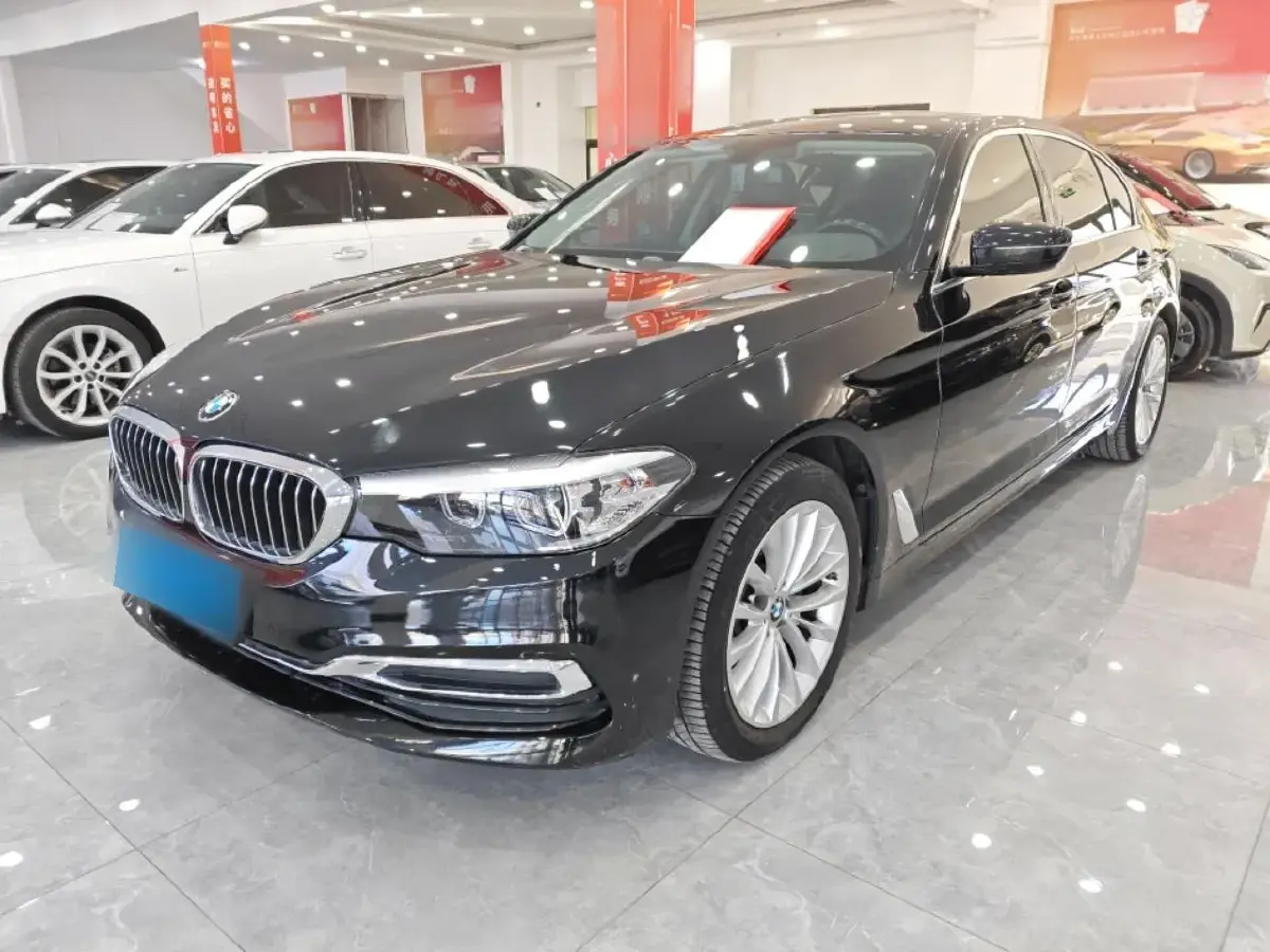 2019 BMW 5 Series 2.0T 184HP L4 8AT