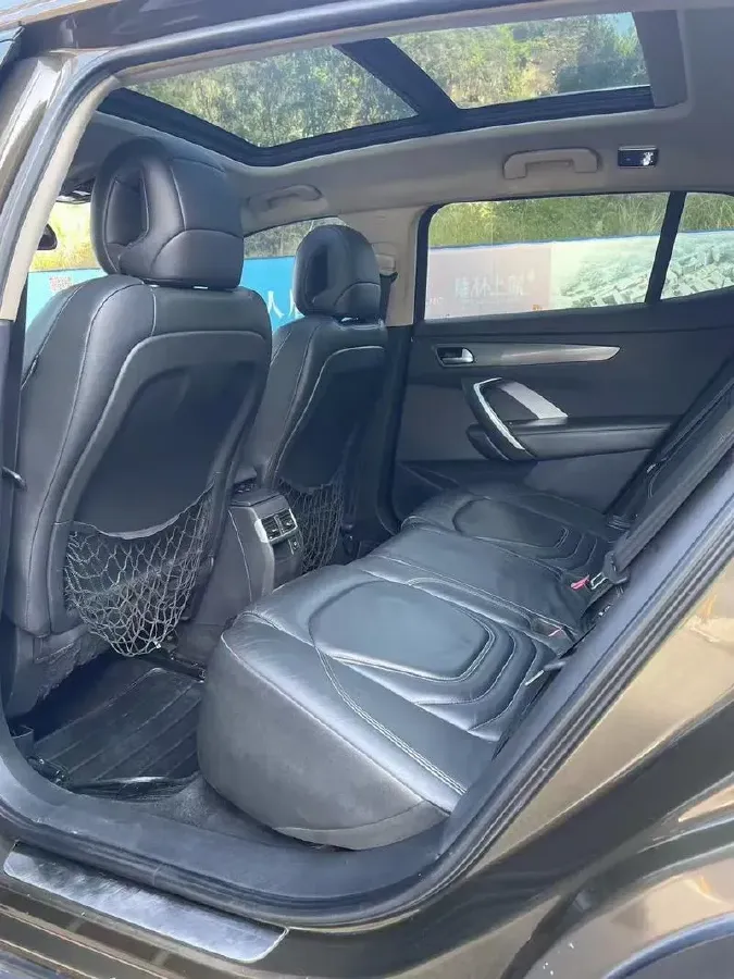 2014 DS 6 1.6T 167HP L4 6AT,autocango,china used car exporter,china ev exporter,chinese used car exporter,chinese used ev exporter