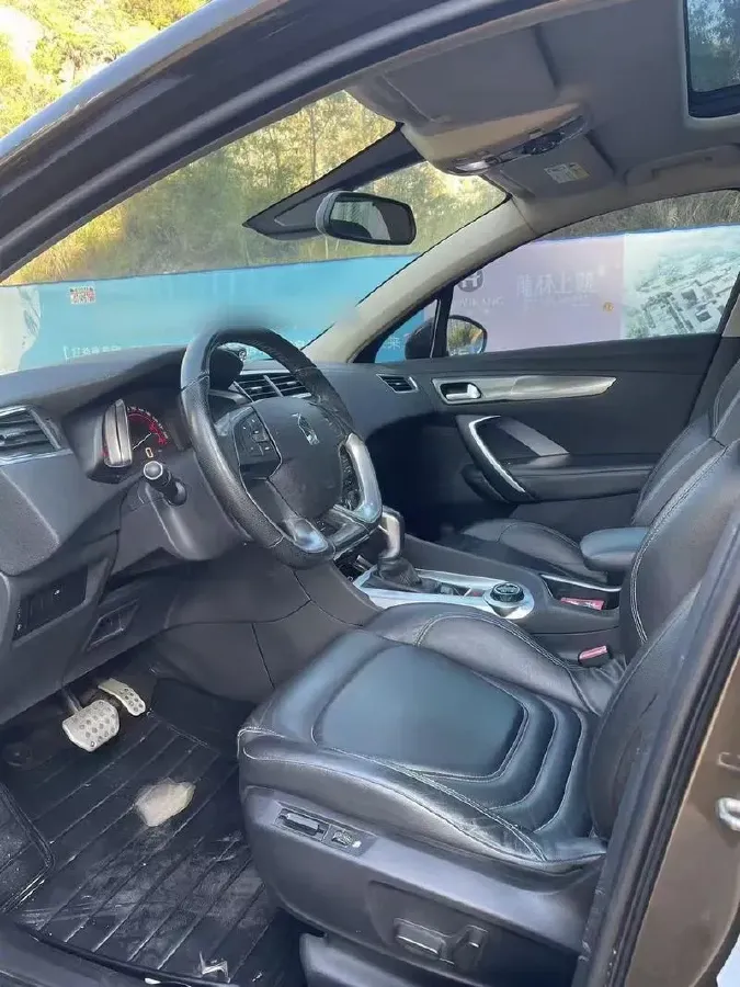 2014 DS 6 1.6T 167HP L4 6AT,autocango,china used car exporter,china ev exporter,chinese used car exporter,chinese used ev exporter