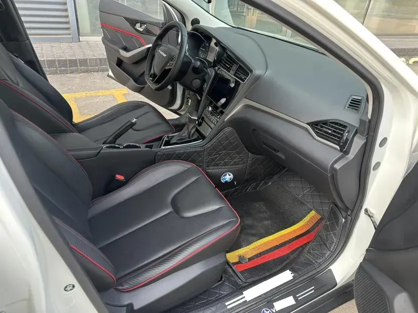 2018 Venucia D60 1.6L 126HP L4 CVT,autocango,china used car exporter,china ev exporter,chinese used car exporter,chinese used ev exporter