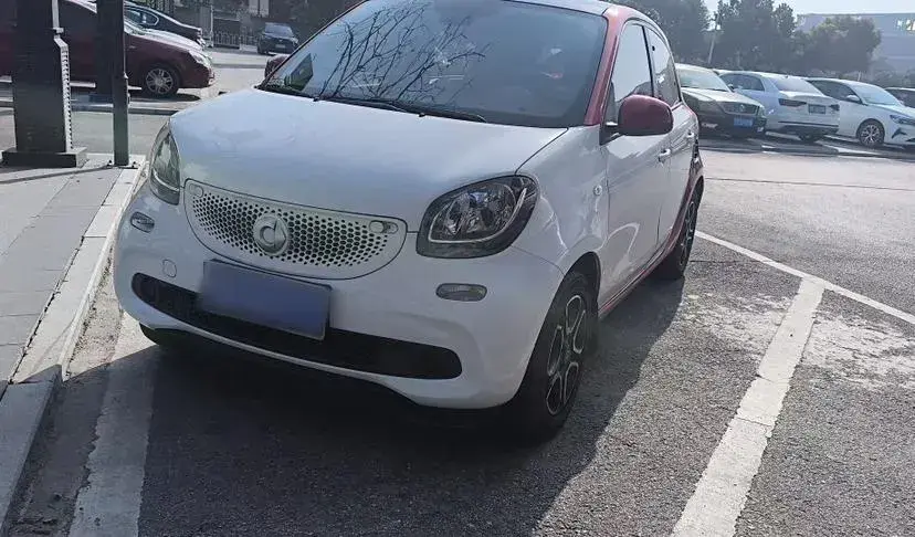 2016 Smart smart forfour 0.9T 90HP L3 6DCT
