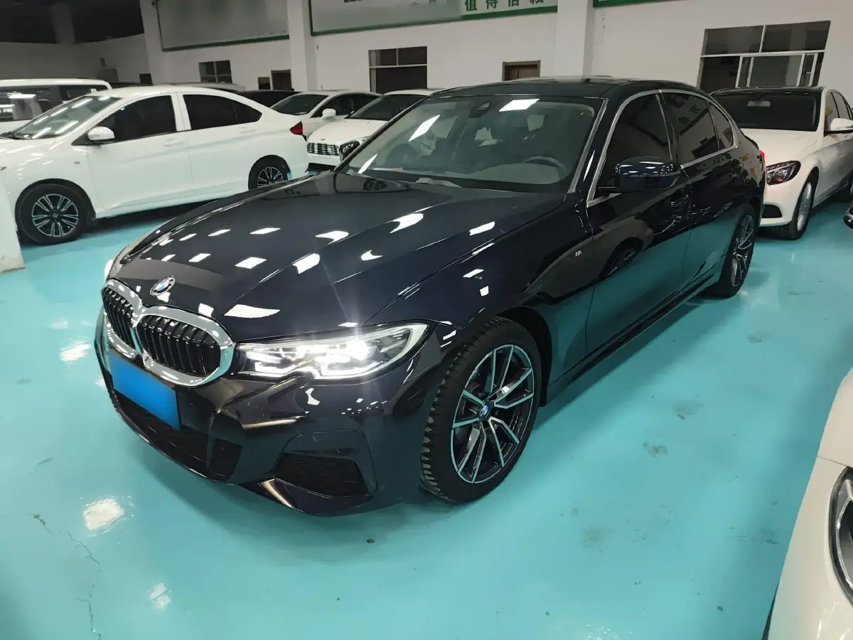 2022 BMW 3 Series 2.0T 184HP L4 8AT