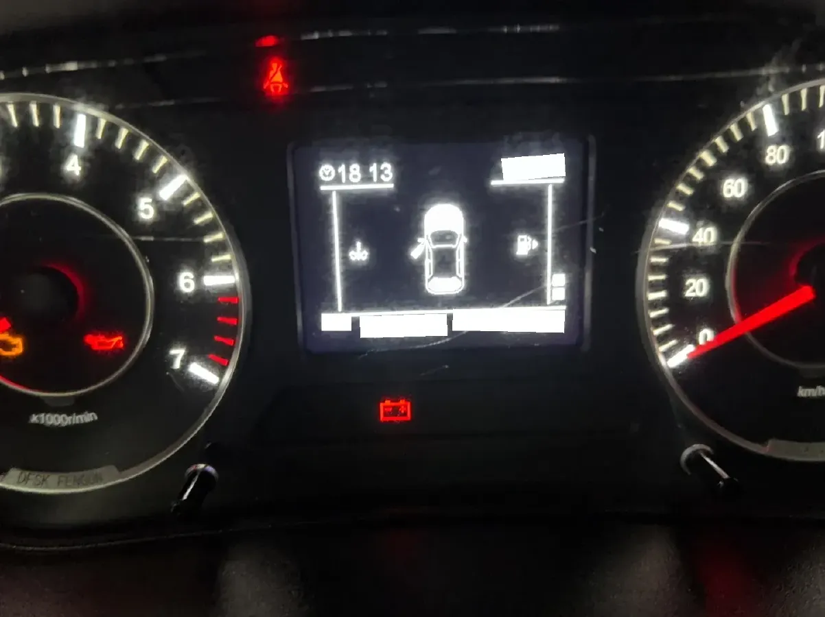 2021 DongFeng Fengon Fengon 500 1.5L 116HP L4 5MT,autocango,china used car exporter,china ev exporter,chinese used car exporter,chinese used ev exporter