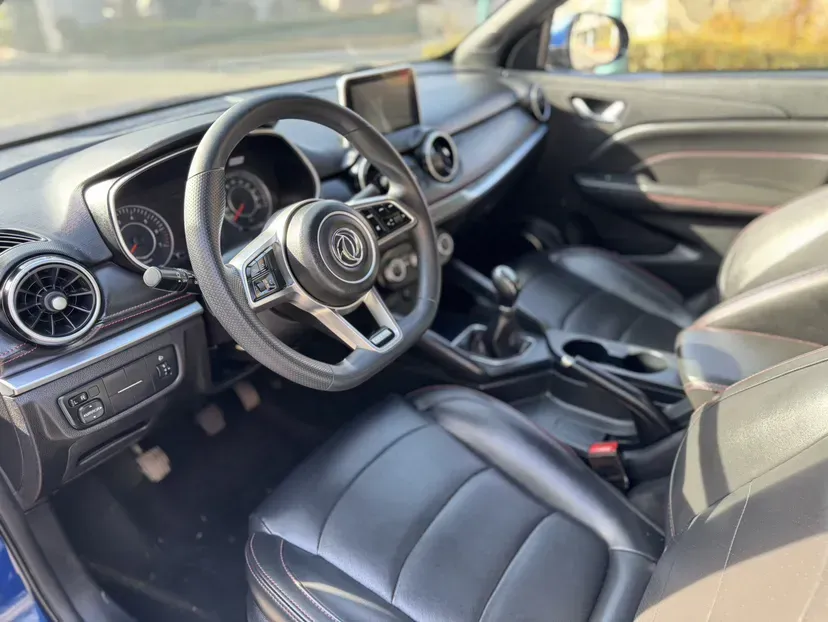 2021 DongFeng Fengon Fengon 500 1.5L 116HP L4 5MT,autocango,china used car exporter,china ev exporter,chinese used car exporter,chinese used ev exporter