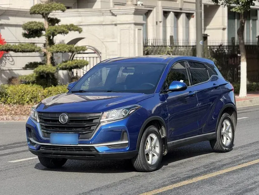 2021 DongFeng Fengon Fengon 500 1.5L 116HP L4 5MT,autocango,china used car exporter,china ev exporter,chinese used car exporter,chinese used ev exporter