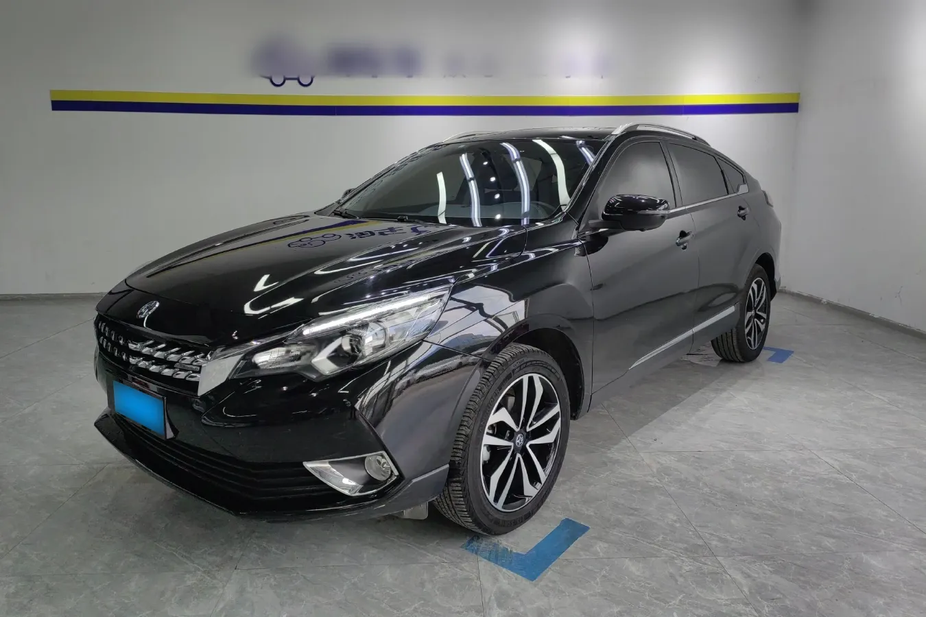 2018 Venucia T90 2.0L 144HP L4 CVT,autocango,china used car exporter,china ev exporter,chinese used car exporter,chinese used ev exporter