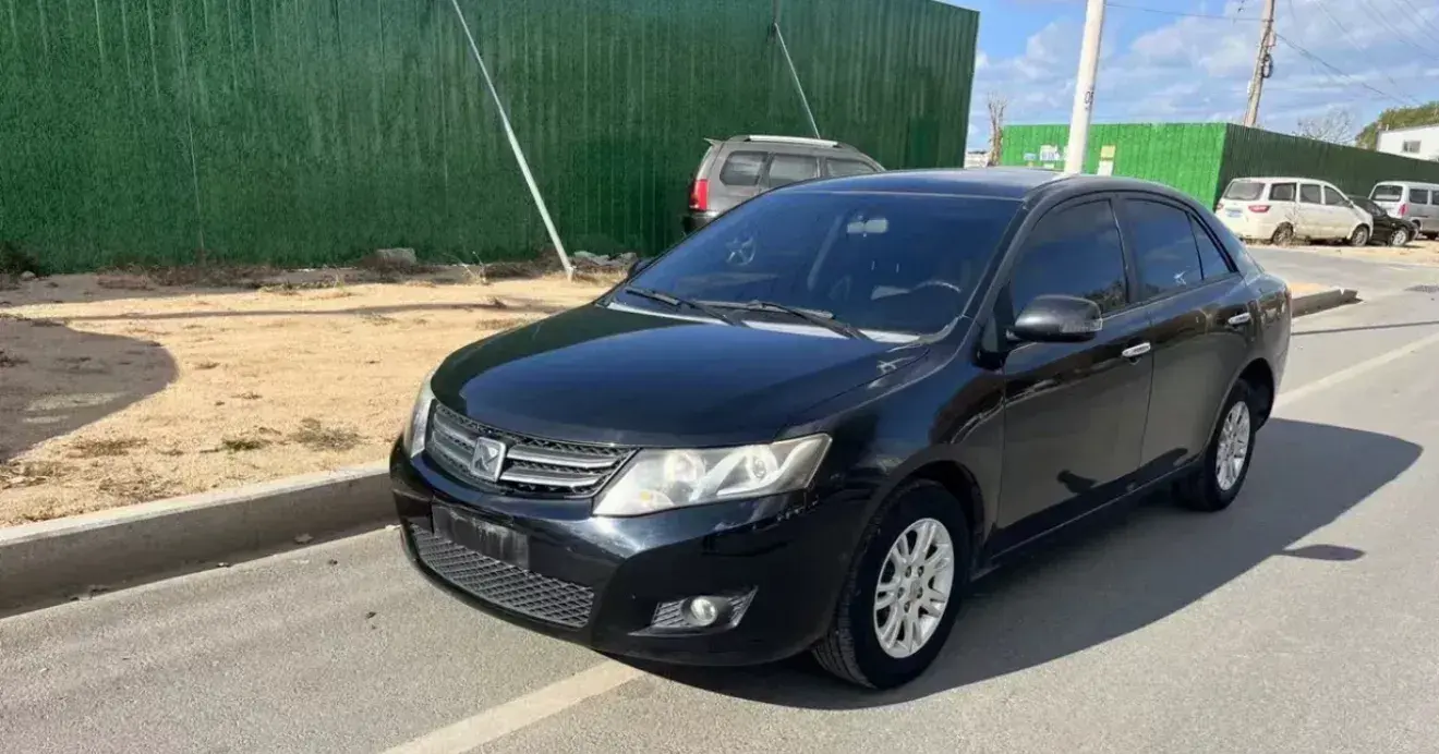 2014 Zotye Z300 1.5L 113HP L4 5MT