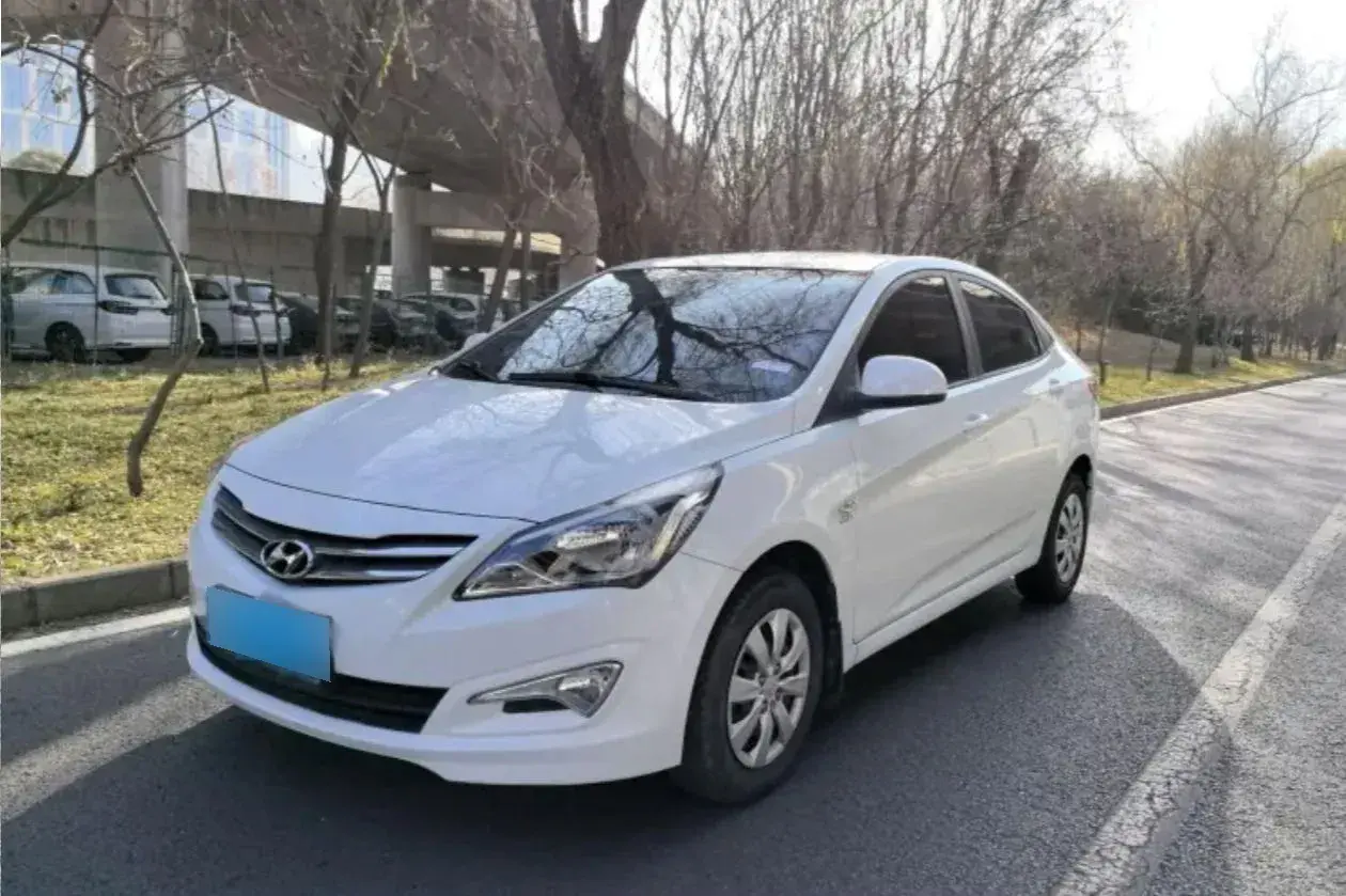 2016 Hyundai Reina 1.4L 107HP L4 5MT