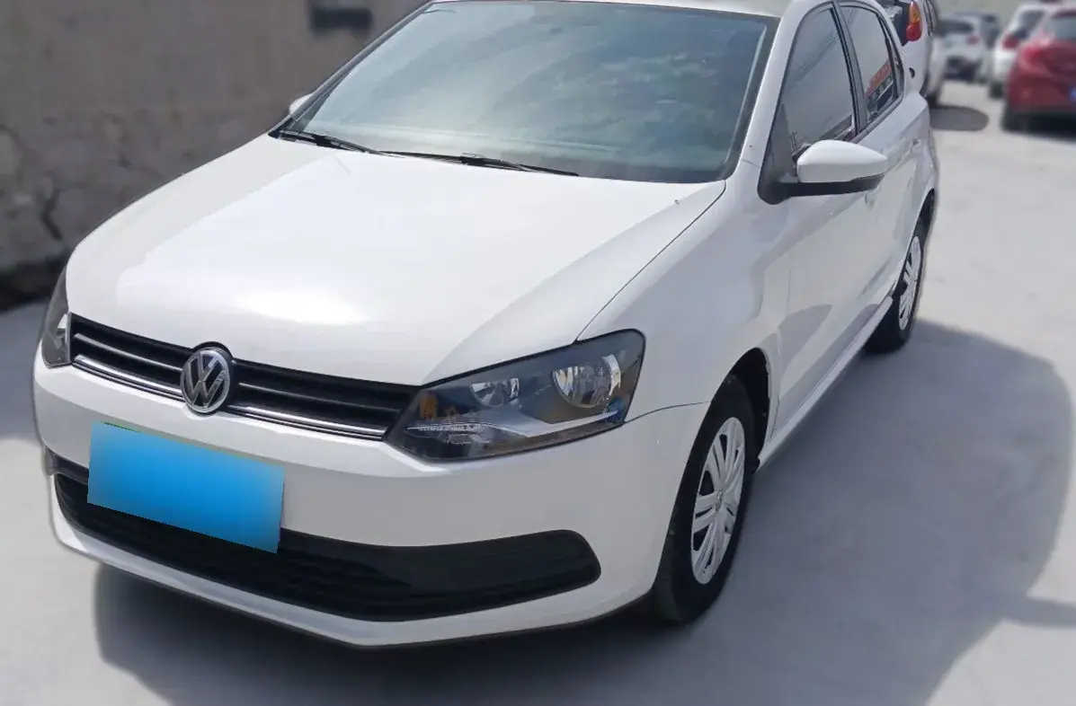 2016 Volkswagen Polo 1.4L 90HP L4 5MT