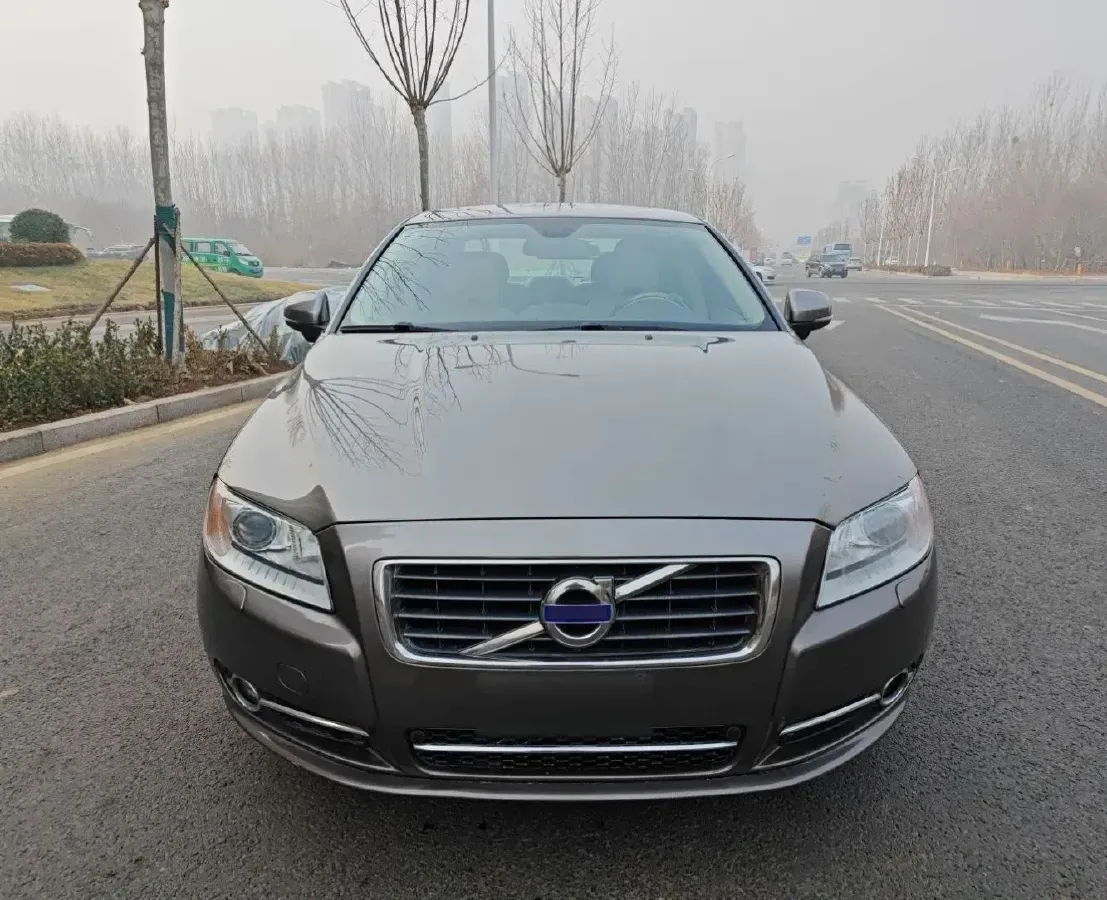 2012 Volvo S80L 2.0T 240HP L4 6DCT,autocango,china used car exporter,china ev exporter,chinese used car exporter,chinese used ev exporter