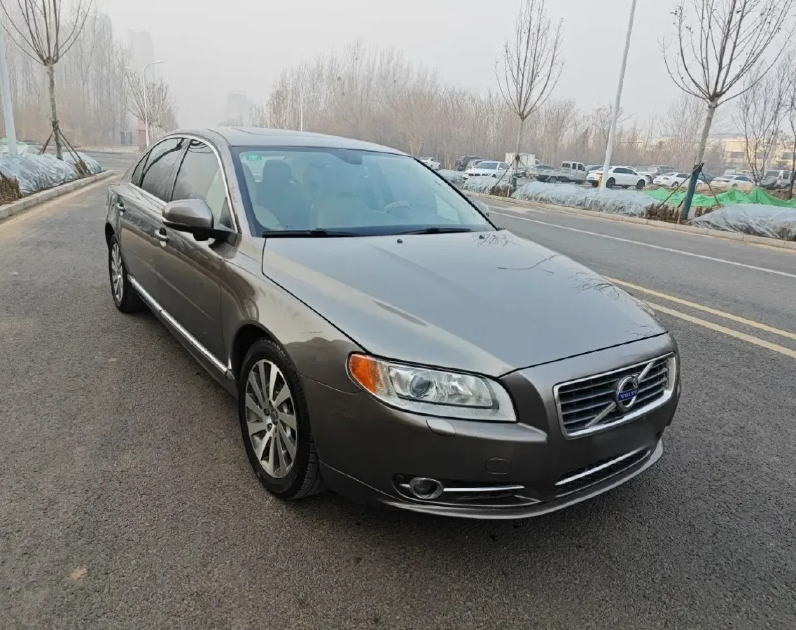 2012 Volvo S80L 2.0T 240HP L4 6DCT,autocango,china used car exporter,china ev exporter,chinese used car exporter,chinese used ev exporter