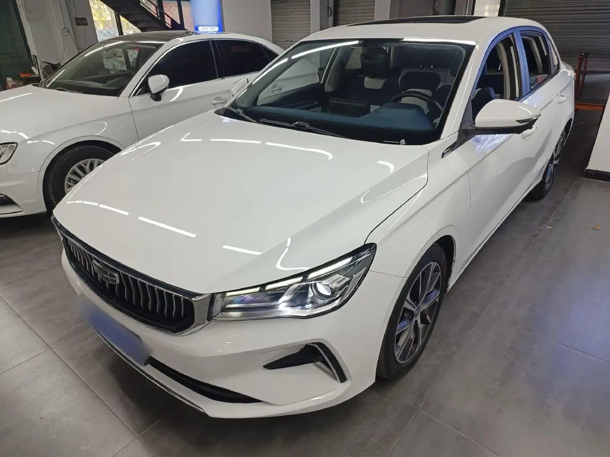 2022 Geely Emgrand 1.5L 114HP L4 CVT